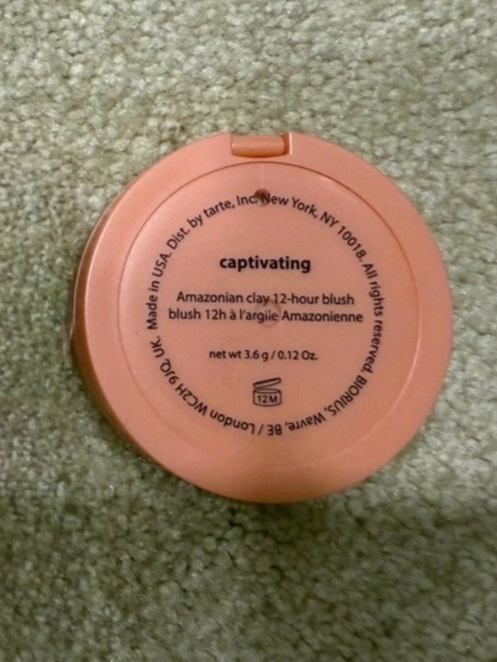 Amazonian clay 12-hour blush in shade captivating (peach)